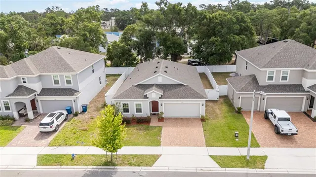 $2,350 | 928 Avenal Lane, Davenport, FL 33837