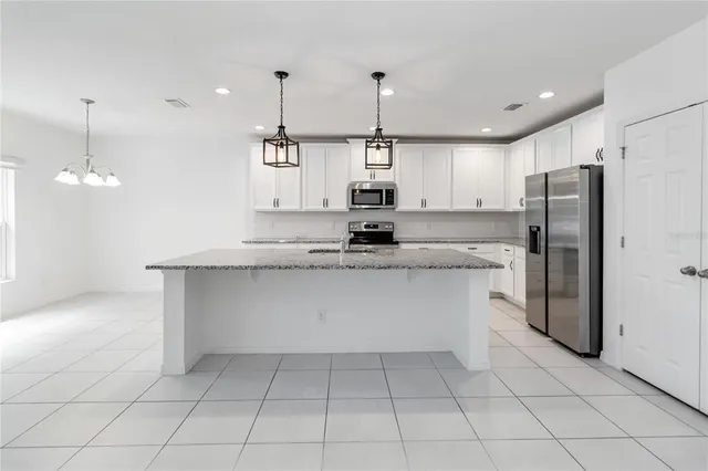 $2,350 | 928 Avenal Lane, Davenport, FL 33837