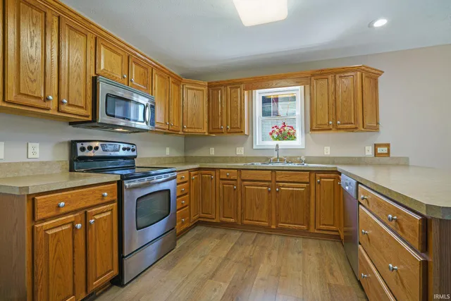 $342,500 | 1235 Mintcrest Drive, Goshen, IN 46526