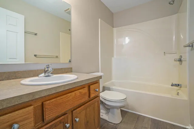 $342,500 | 1235 Mintcrest Drive, Goshen, IN 46526