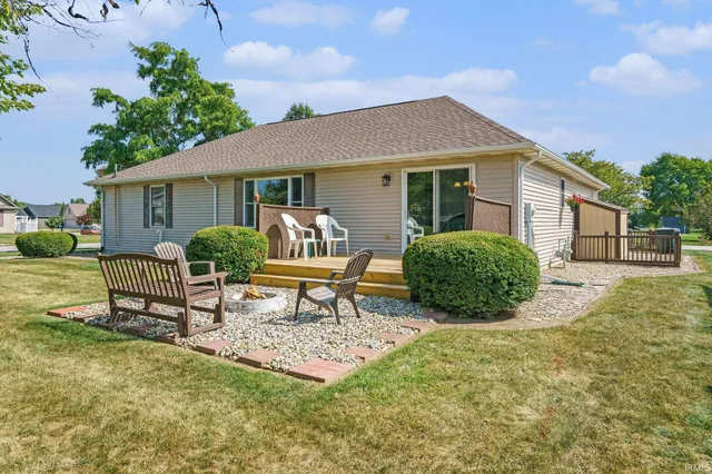 $342,500 | 1235 Mintcrest Drive, Goshen, IN 46526