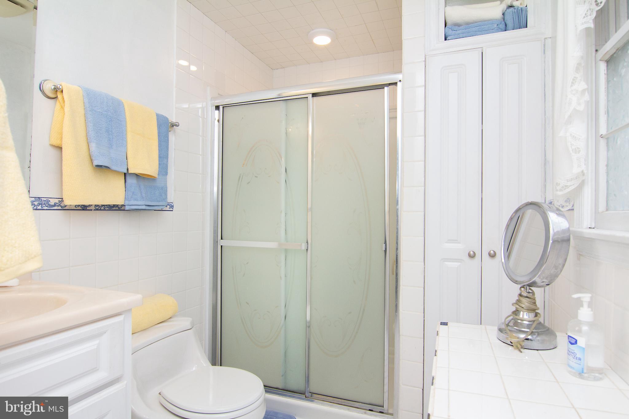 8124 Conduit Road Baltimore, MD 21234 - Photo 16 of 30 MASTER BATH