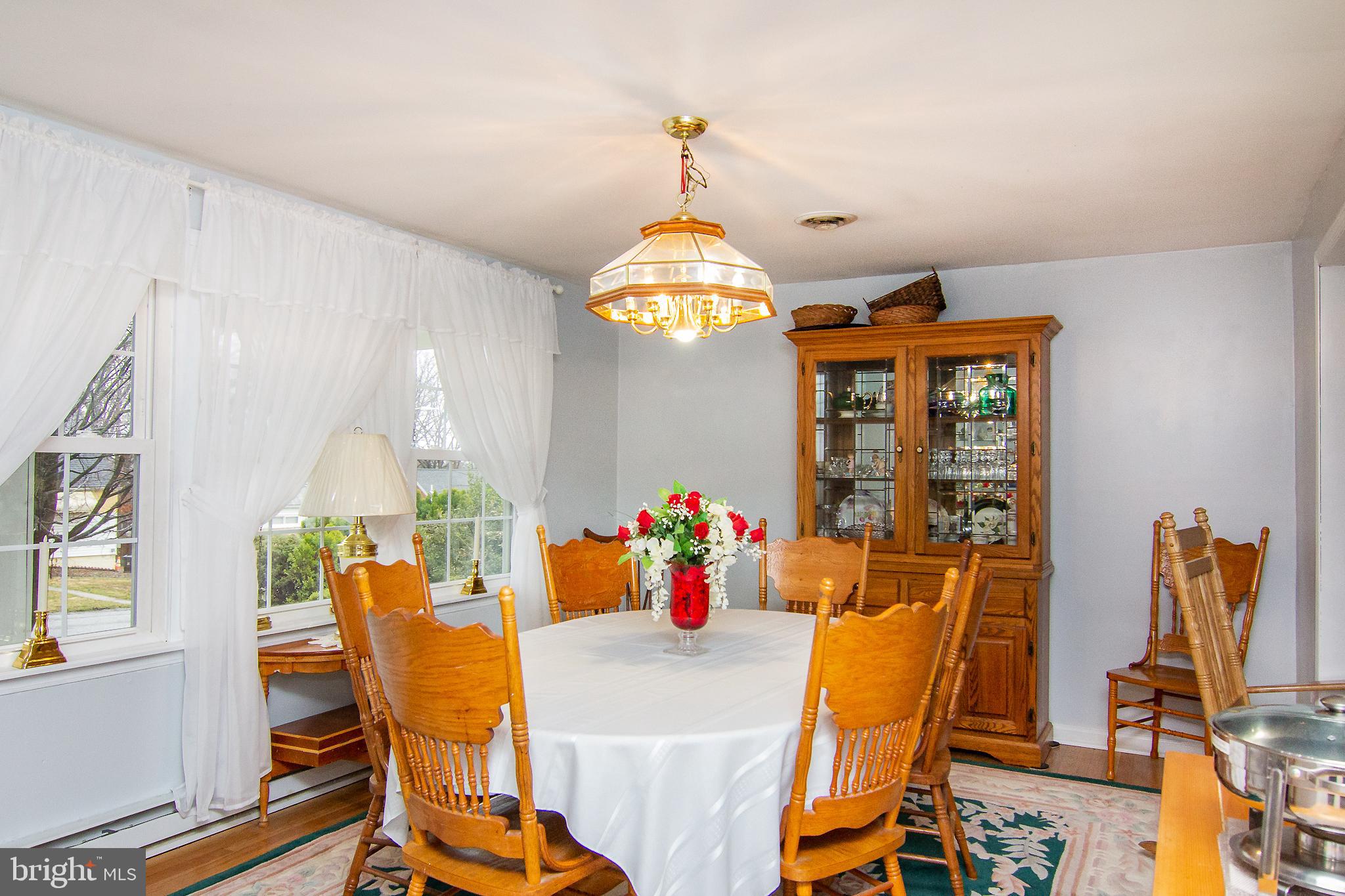 8124 Conduit Road Baltimore, MD 21234 - Photo 5 of 30 DINING ROOM