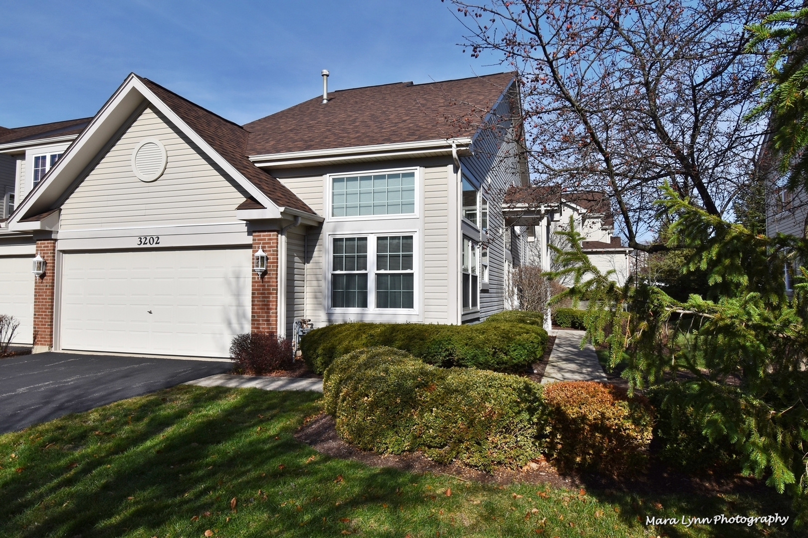 3202 Raphael Court St. Charles, IL 60175 - Photo 1 of 17