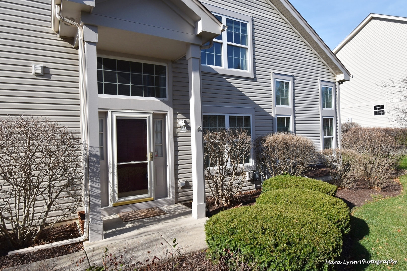 3202 Raphael Court St. Charles, IL 60175 - Photo 2 of 17