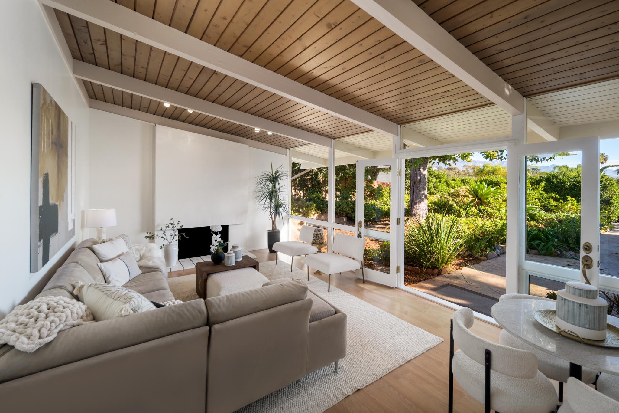 4840 Winding Way Santa Barbara, CA 93111 - Photo 2 of 22 Living Room