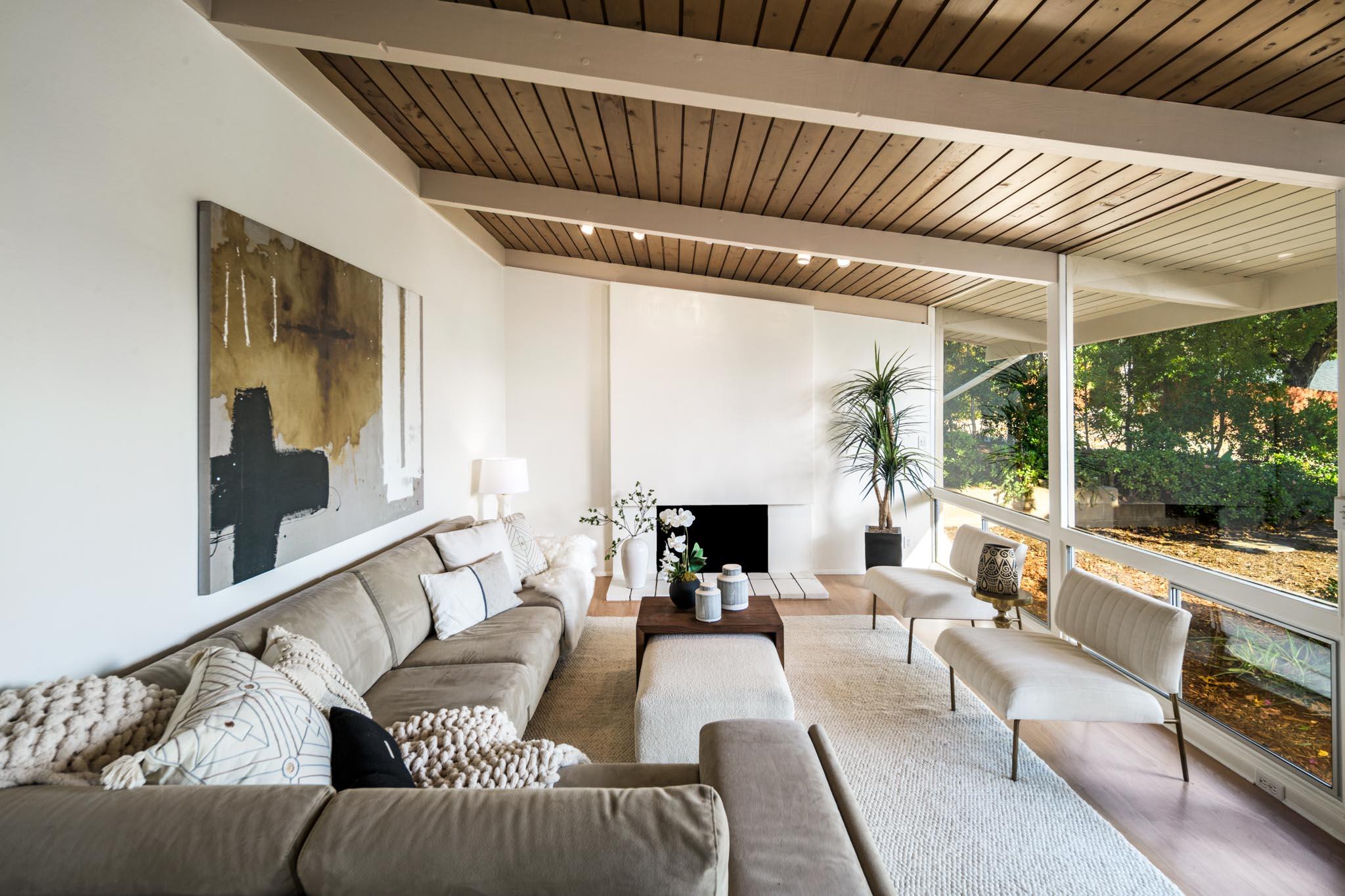 4840 Winding Way Santa Barbara, CA 93111 - Photo 6 of 22 Living Room