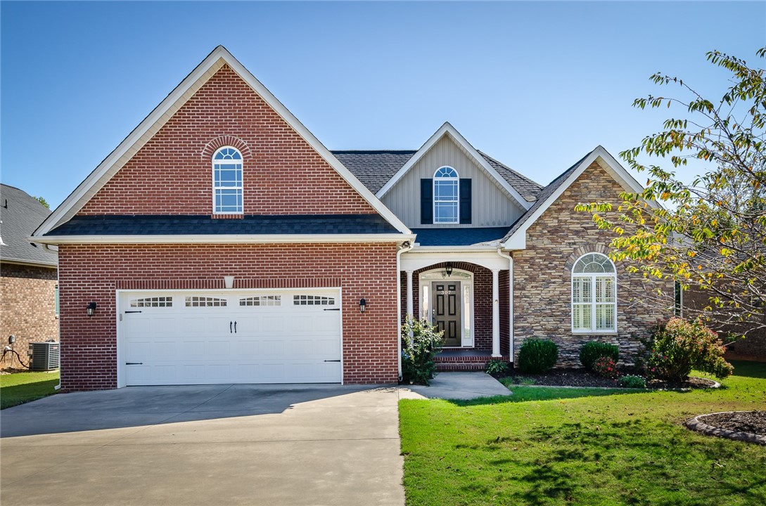 307 Wilkes Way Anderson, SC 29621 - Photo 2 of 33