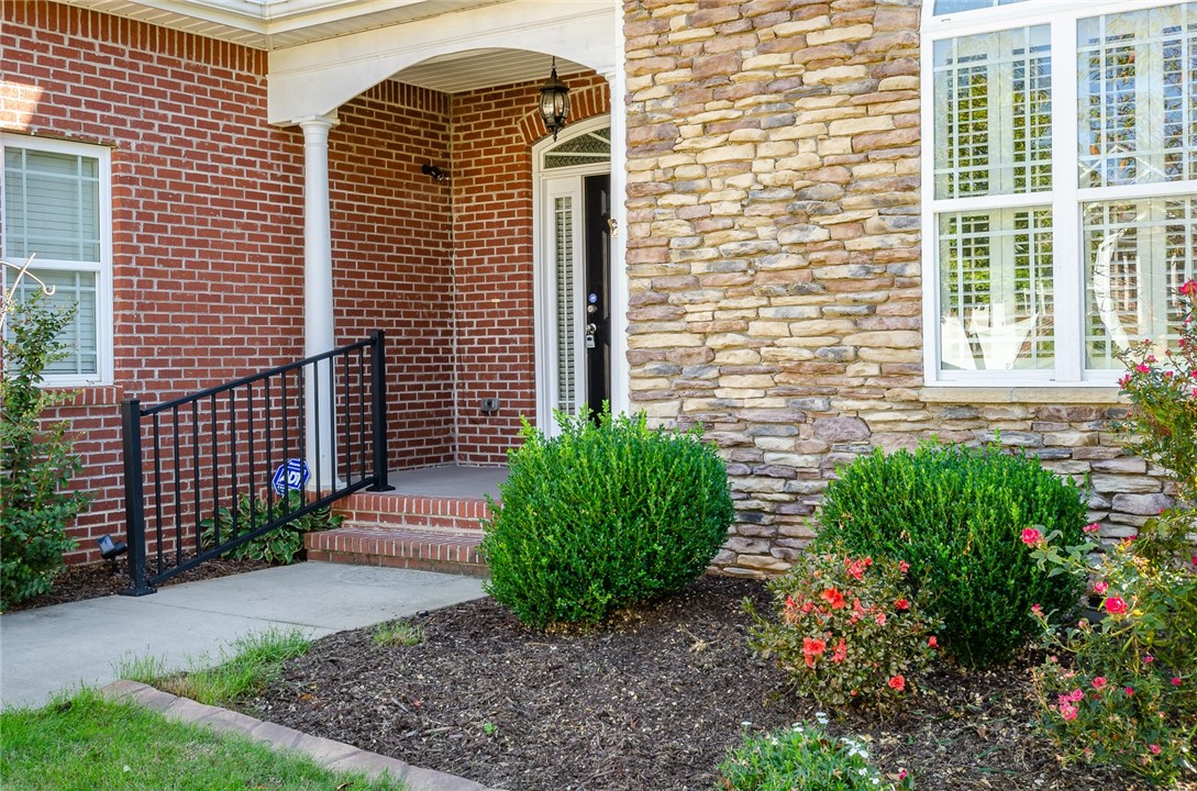 307 Wilkes Way Anderson, SC 29621 - Photo 4 of 33