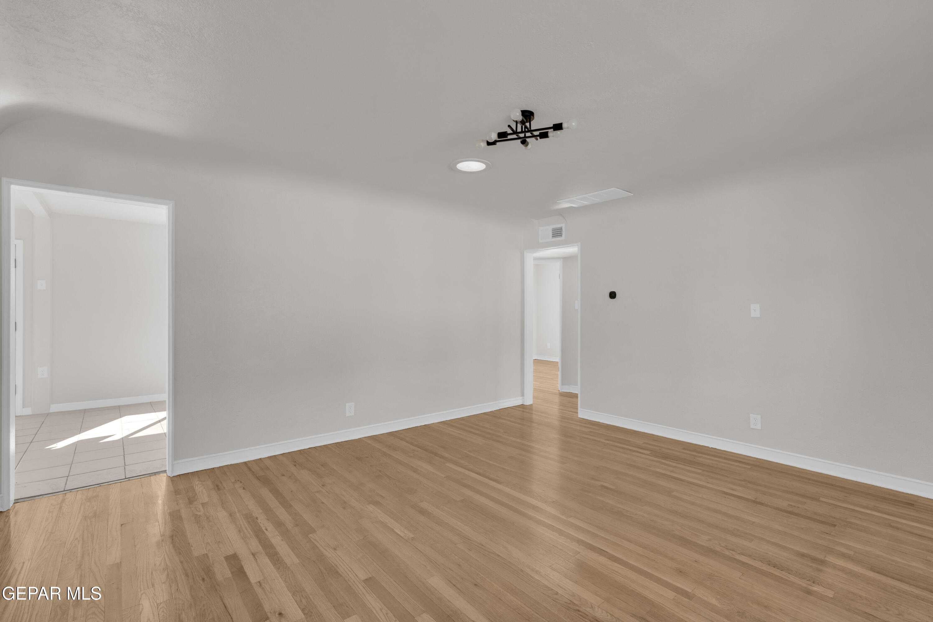 7718 Parral Drive El Paso, TX 79915 - Photo 5 of 30 2 (2)