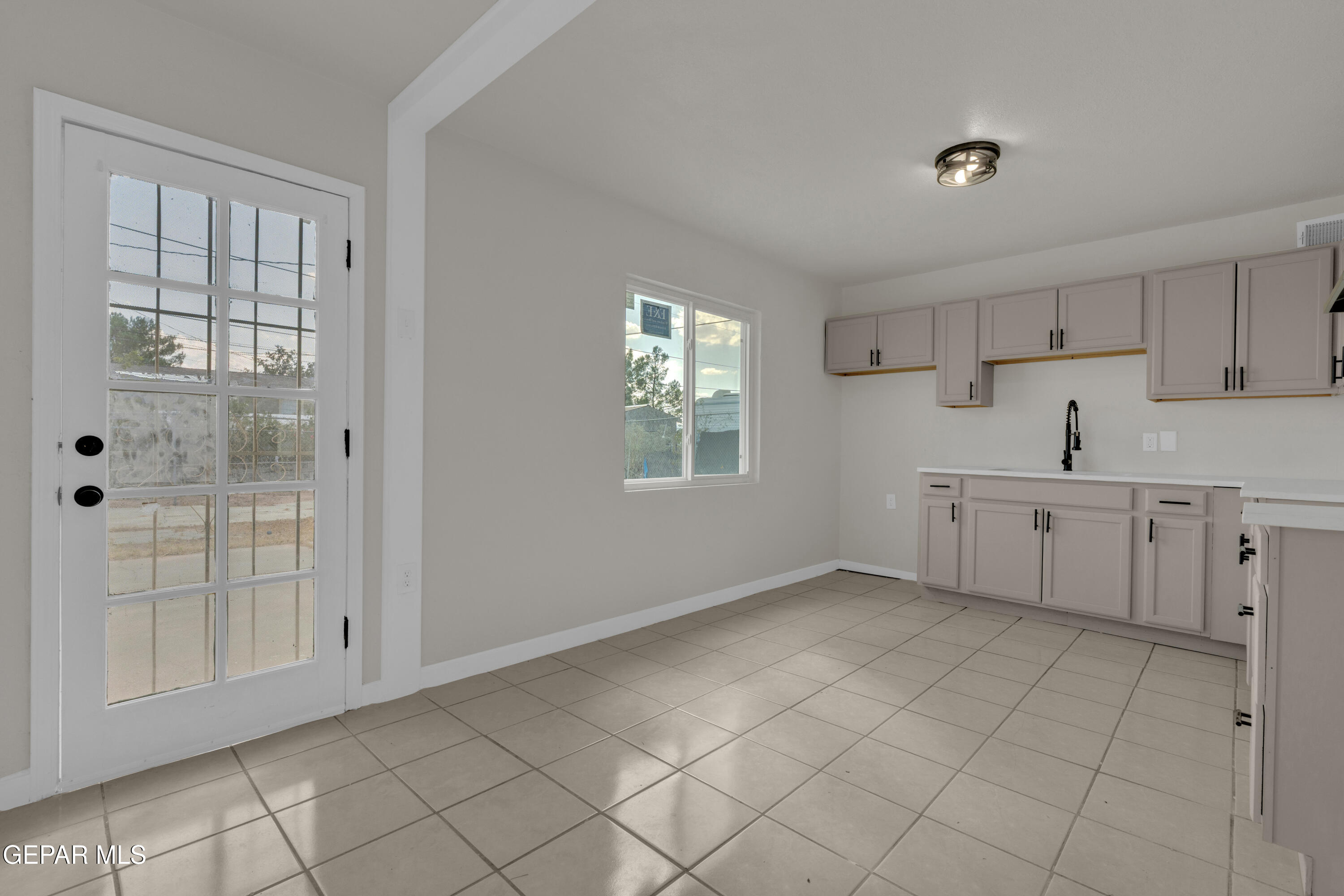 7718 Parral Drive El Paso, TX 79915 - Photo 9 of 30 2 (13)