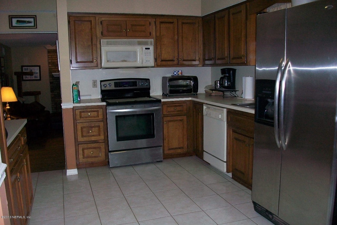 920 Ridgeway Court Orange Park, FL 32065 - Photo 3 of 23 Kitchen 2