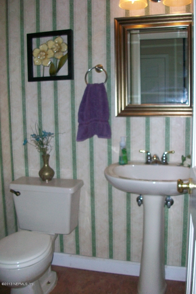 920 Ridgeway Court Orange Park, FL 32065 - Photo 7 of 23 Powder Room 3