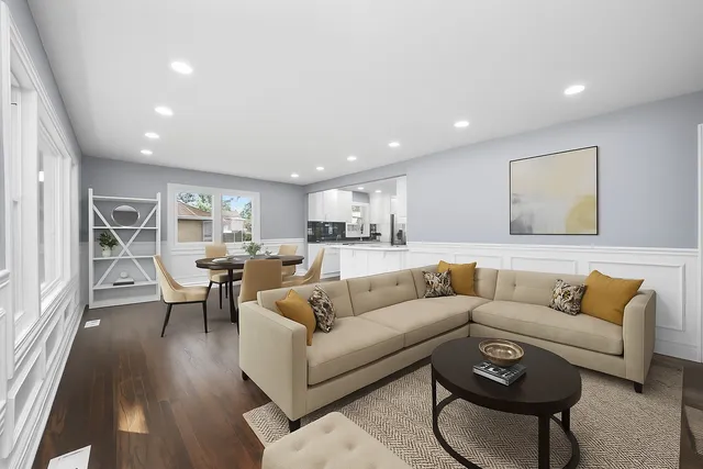 $419,900 | 9624 West Shore Drive, Oak Lawn, IL 60453