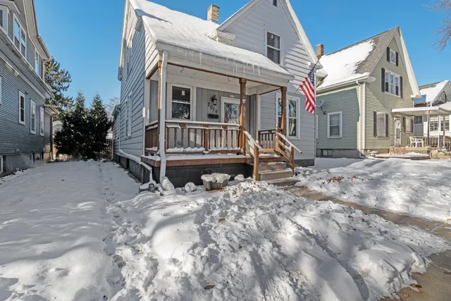 $209,000 | 2016 North 9th Street, Sheboygan, WI 53081