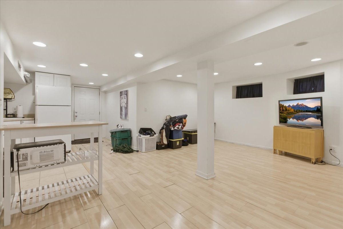 3716 North Wayne Avenue, Unit GR Chicago, IL 60613 - Photo 4 of 10