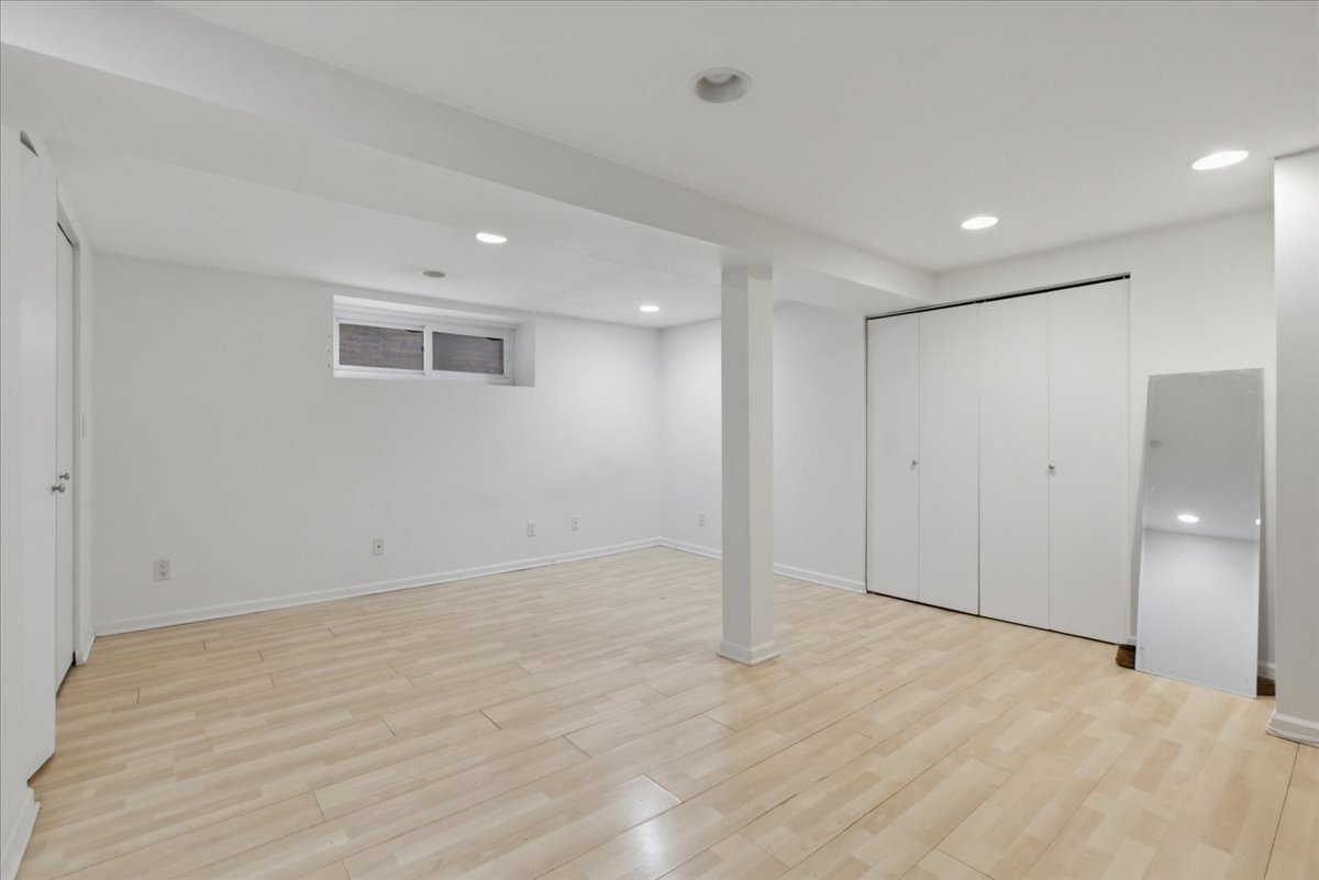 3716 North Wayne Avenue, Unit GR Chicago, IL 60613 - Photo 9 of 10 a view of an empty room