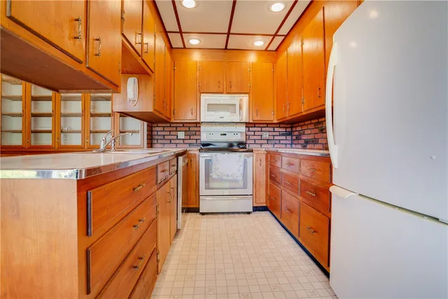 $499,900 | 279 Frost Hill Road, Plainfield, NY 13491