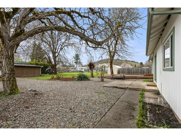$570,472 | 3730 Amber Lane, Roseburg, OR 97471