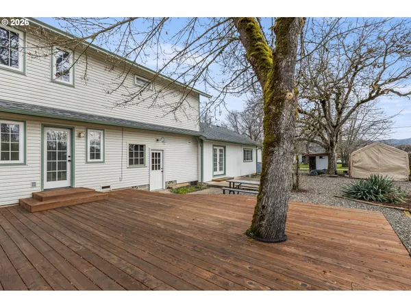 $570,472 | 3730 Amber Lane, Roseburg, OR 97471
