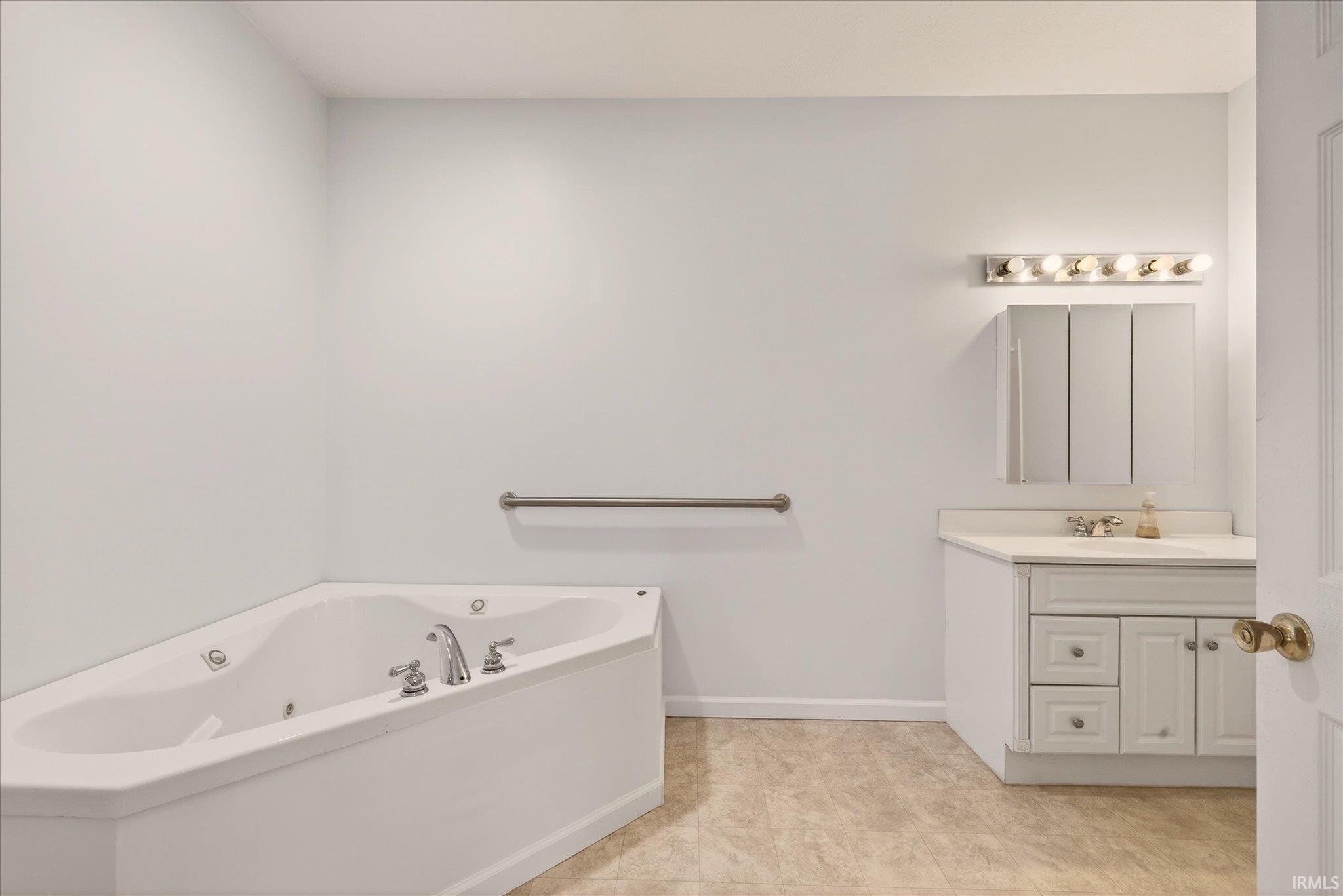 600 North Lower Birdie Galyan Road Bloomington, IN 47408 - Photo 15 of 31