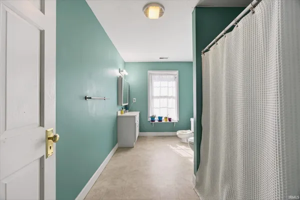 $885,000 | 600 North Lower Birdie Galyan Road, Bloomington, IN 47408