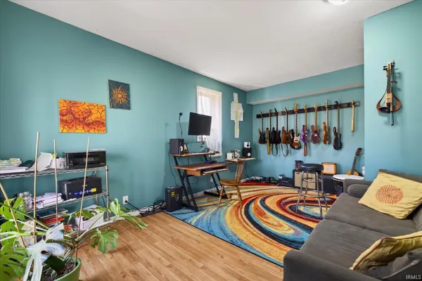 $885,000 | 600 North Lower Birdie Galyan Road, Bloomington, IN 47408