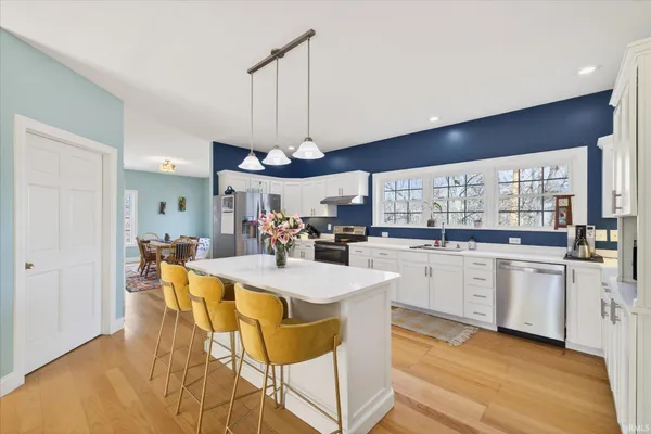 $885,000 | 600 North Lower Birdie Galyan Road, Bloomington, IN 47408