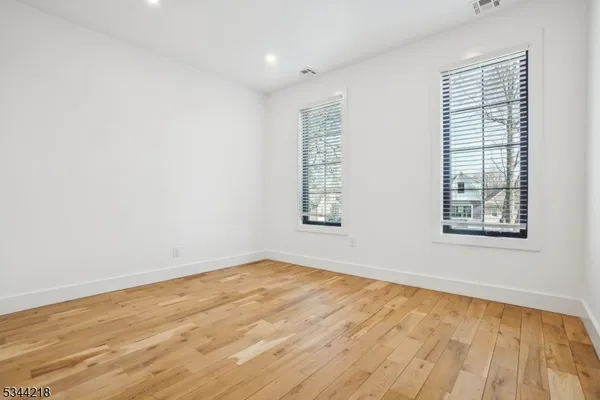 $5,300 | 51 New Street, Unit B, Montclair, NJ 07042