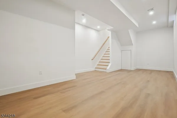 $5,300 | 51 New Street, Unit B, Montclair, NJ 07042