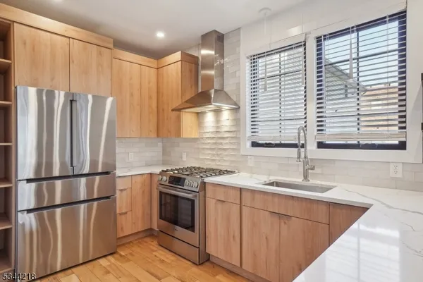 $5,300 | 51 New Street, Unit B, Montclair, NJ 07042