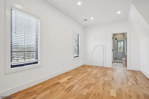 $5,300 | 51 New Street, Unit B, Montclair, NJ 07042