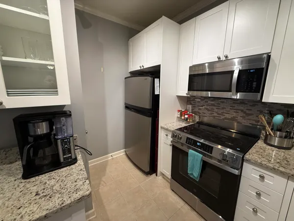 $2,700 | 1202 Grove Park Drive, Charleston, SC 29414