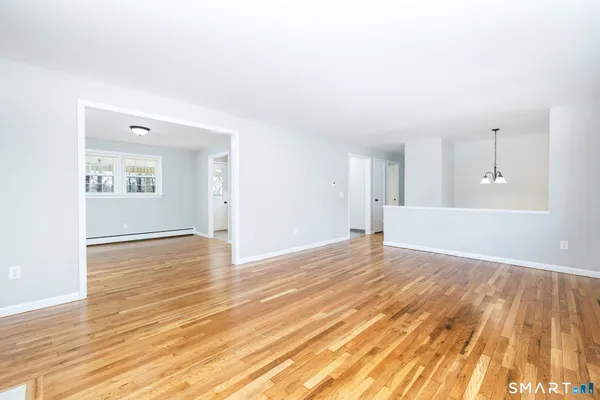 $389,900 | 38 Tudor Hill Road, South Windsor, CT 06074