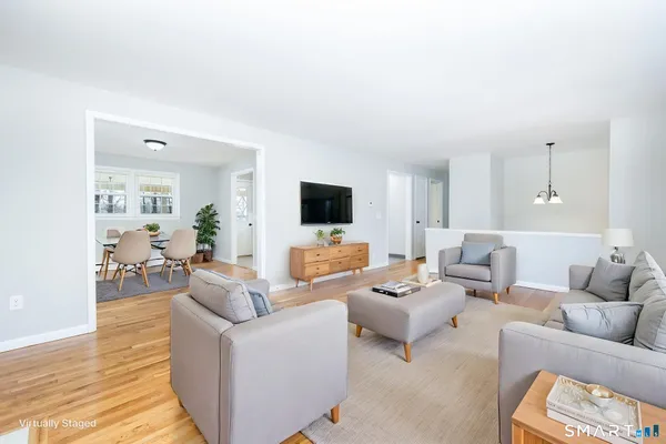 $389,900 | 38 Tudor Hill Road, South Windsor, CT 06074