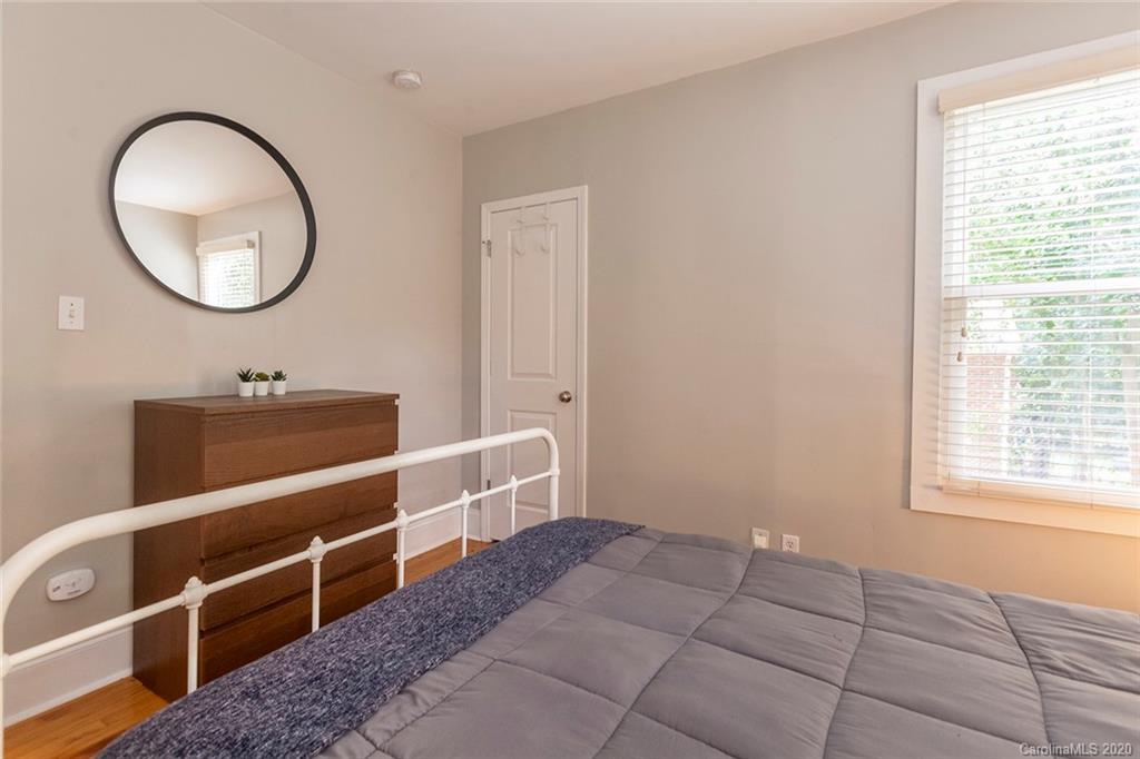 1404 Effingham Road Charlotte, NC 28208 - Photo 22 of 33