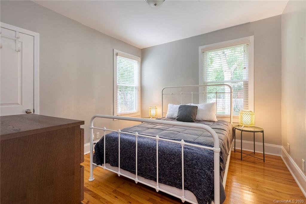 1404 Effingham Road Charlotte, NC 28208 - Photo 25 of 33