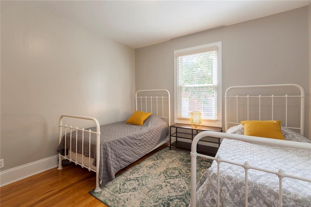1404 Effingham Road Charlotte, NC 28208 - Photo 27 of 33