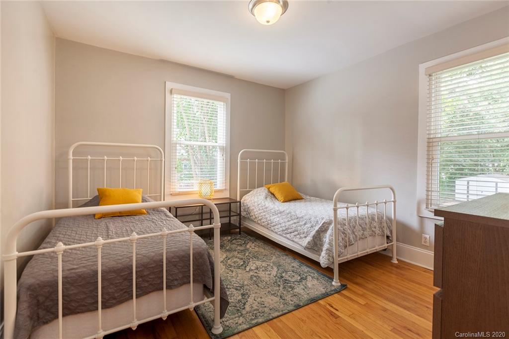 1404 Effingham Road Charlotte, NC 28208 - Photo 28 of 33