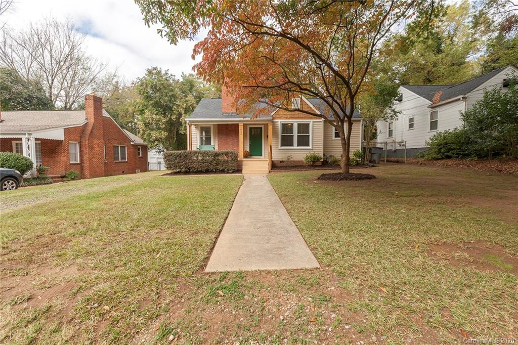 1404 Effingham Road Charlotte, NC 28208 - Photo 4 of 33