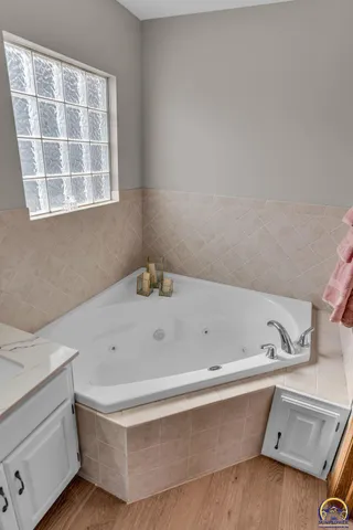 $369,900 | 6445 Southwest 21st Terrace, Topeka, KS 66614