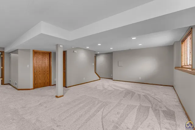 $369,900 | 6445 Southwest 21st Terrace, Topeka, KS 66614