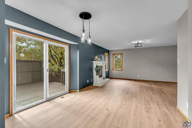 $369,900 | 6445 Southwest 21st Terrace, Topeka, KS 66614