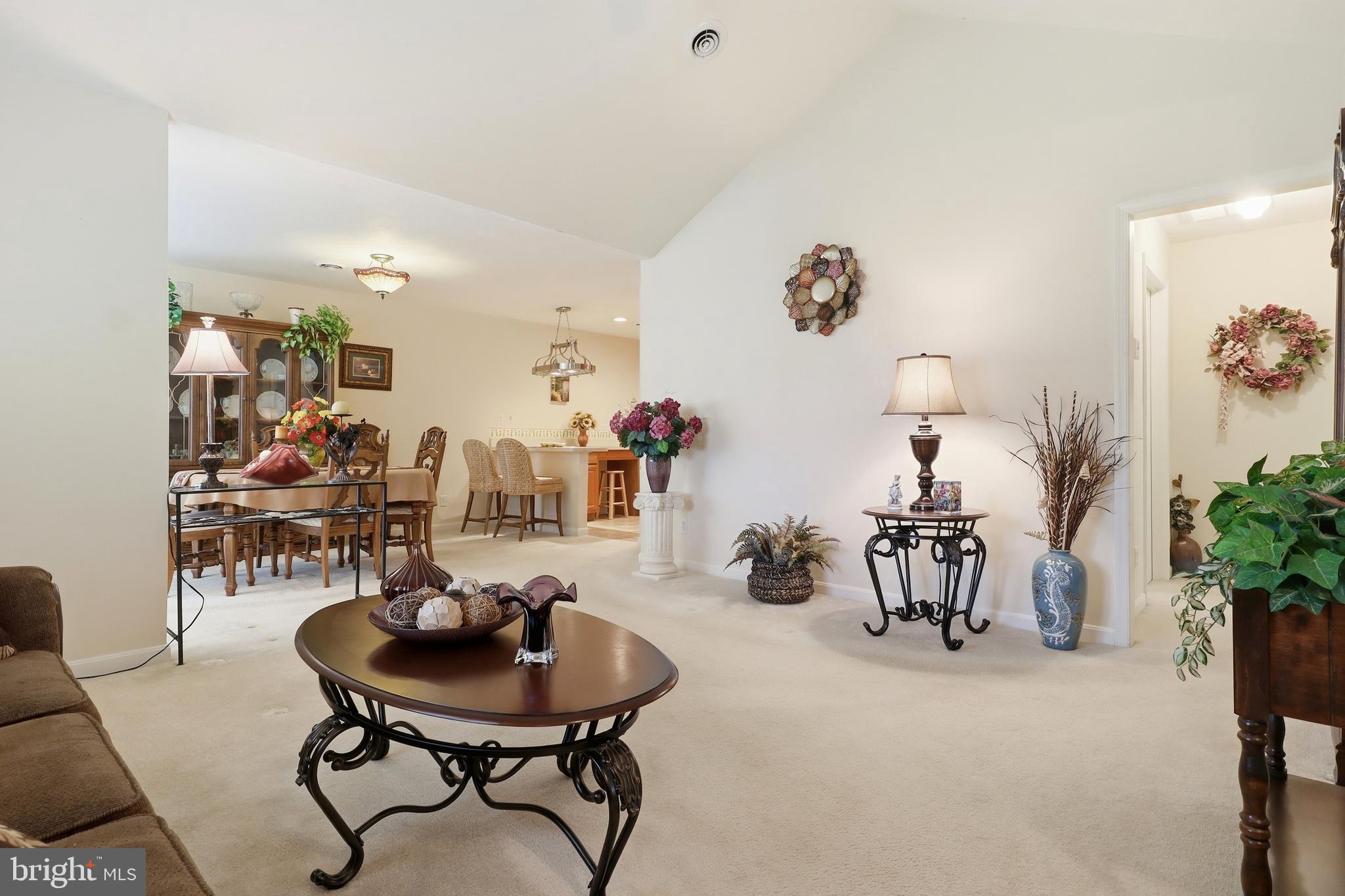 2164 Knob Hill Road York, PA 17403 - Photo 6 of 46 Living Room