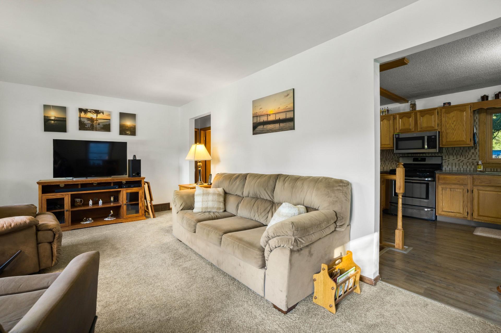 1303 26th Street Southeast Rochester, MN 55904 - Photo 4 of 27 Gallery Image 4