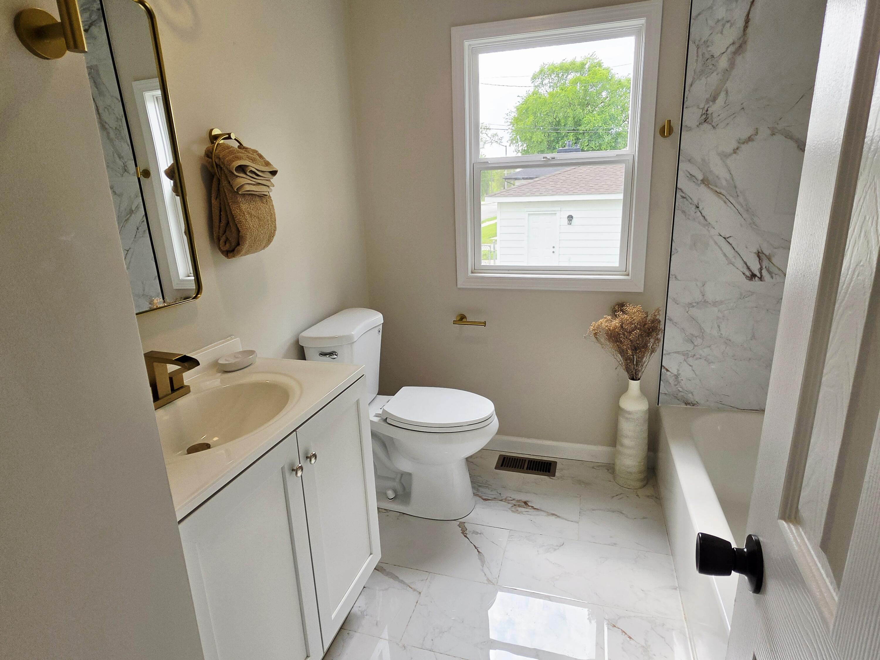 4488 Madison Street Gary, IN 46408 - Photo 13 of 22 3000x2250