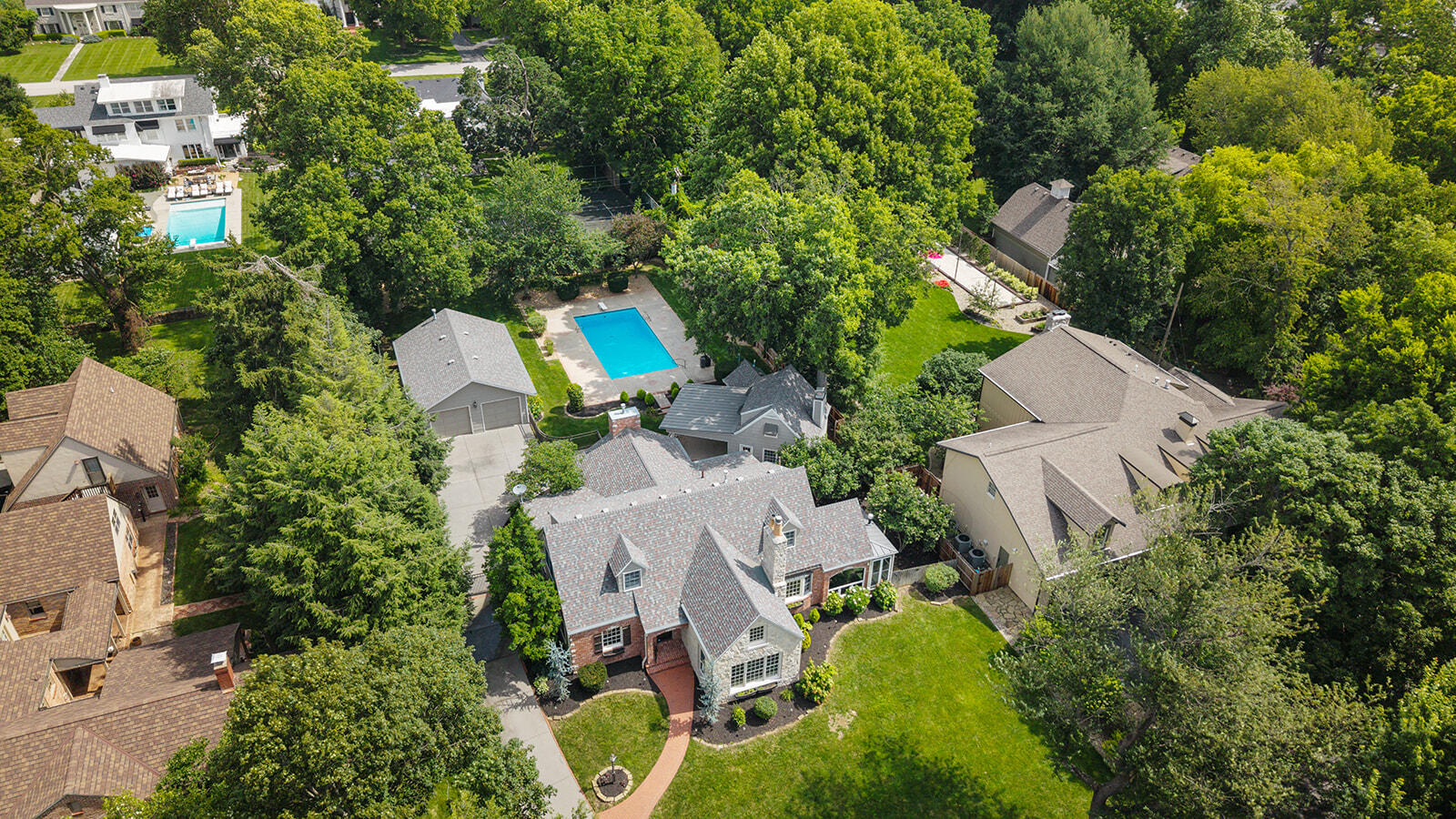 1645 East Meadowmere Street Springfield, MO 65804 - Photo 72 of 72 DJI_20260629104709_0671_D