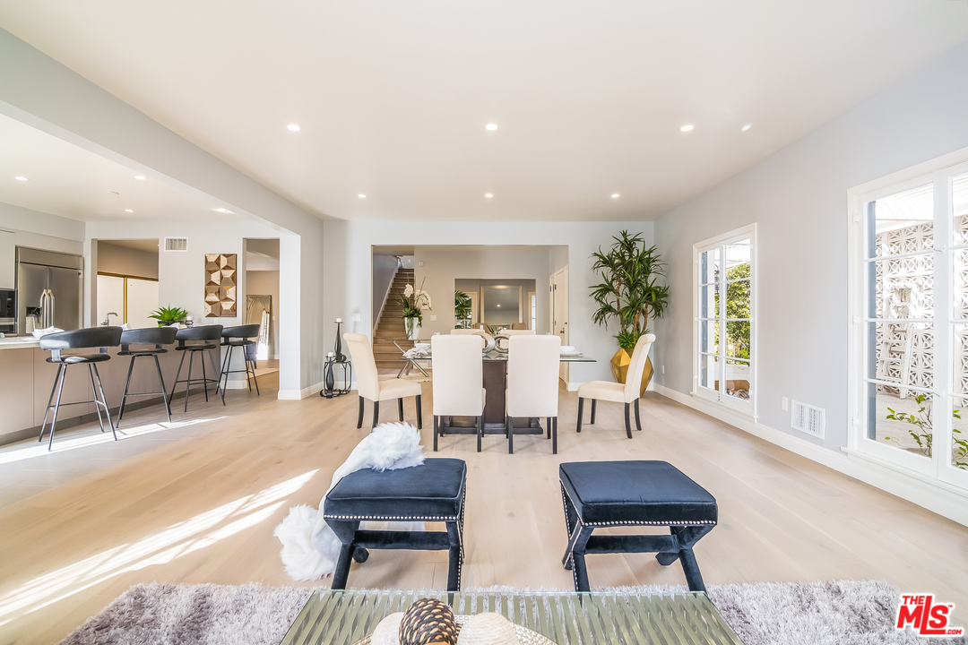 285 South Muirfield Road Los Angeles, CA 90004 - Photo 20 of 53