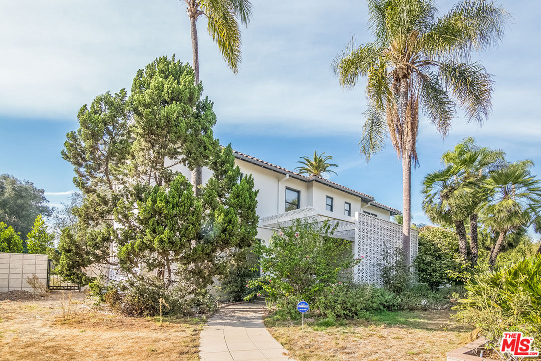 285 South Muirfield Road Los Angeles, CA 90004 - Photo 3 of 53