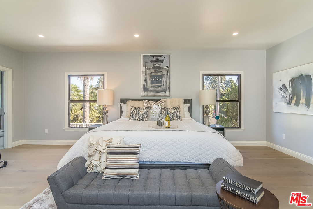 285 South Muirfield Road Los Angeles, CA 90004 - Photo 35 of 53